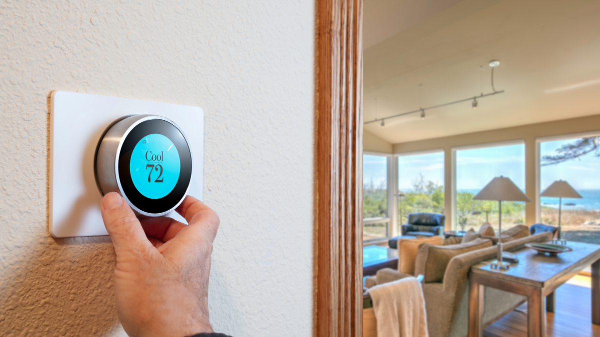 how-technology-gives-luxury-homeowners-greater-visibility-during-construction-FEATURE